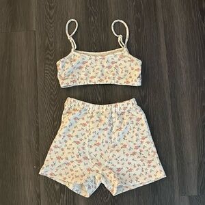 Edikted Primrose Waffle Set